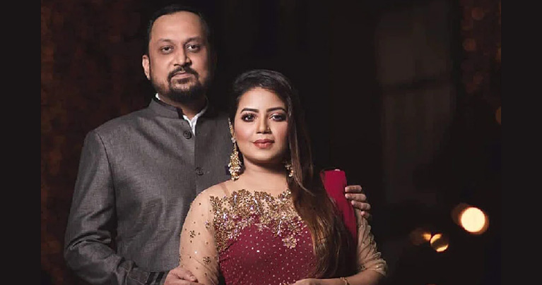সংসার ভাঙল কণ্ঠশিল্পী কনার