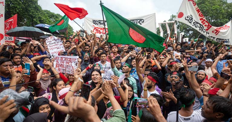 বাংলাদেশে রাজনৈতিক অস্থিরতার পেছনে কী কারণ?