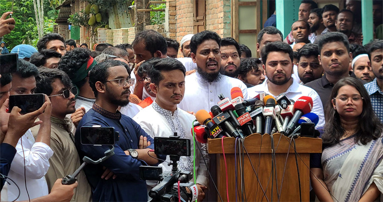 মুজিববাদী সংবিধান ফেলে নতুন সংবিধান প্রণয়ন করতে হবে : আখতার হোসেন