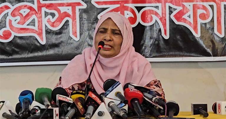 ‘লাল শাড়ি পরে পিলখানায় ঢুকেছিলাম, বের হয়েছি বিধবা হয়ে’