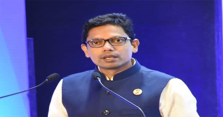 সাবেক প্রতিমন্ত্রী পলক বিমানবন্দরে আটক
