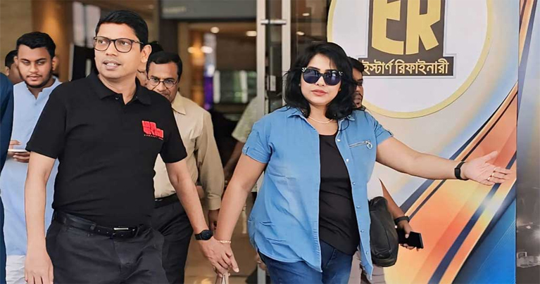 পলকের স্ত্রীর ২৮ বিঘা জমি ক্রোক, ১৯ ব্যাংক হিসাব অবরুদ্ধ ও দেশত্যাগে নিষেধাজ্ঞা