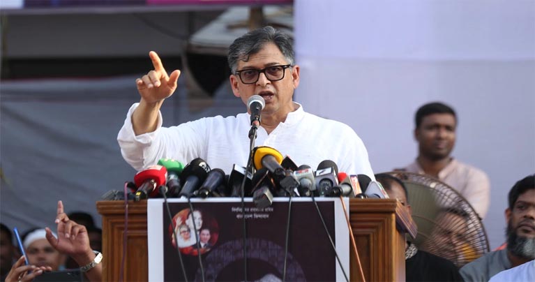 আ. লীগের মৃত্যু হয়েছে ঢাকায়, দাফন দিল্লিতে : সালাহউদ্দিন আহমেদ