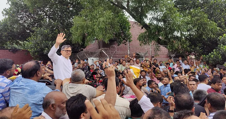 ৯ বছর পর ভারত থেকে দেশে ফিরলেন বিএনপির নেতা সালাহউদ্দিন
