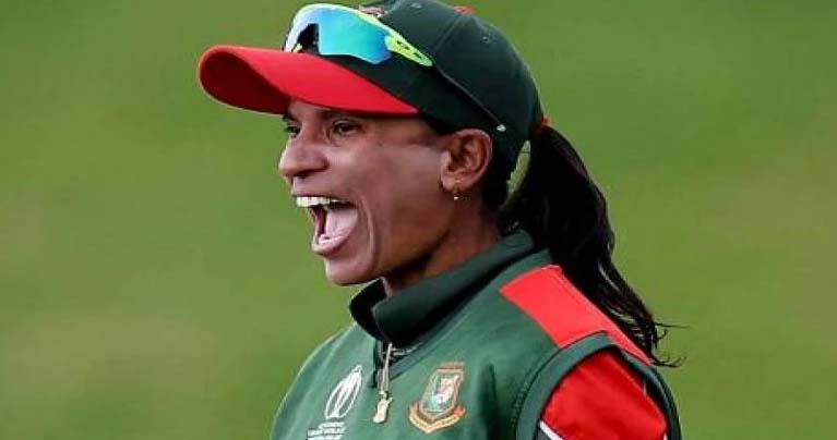 বিশ্বকাপের সেরা একাদশে বাংলাদেশের সালমা খাতুন